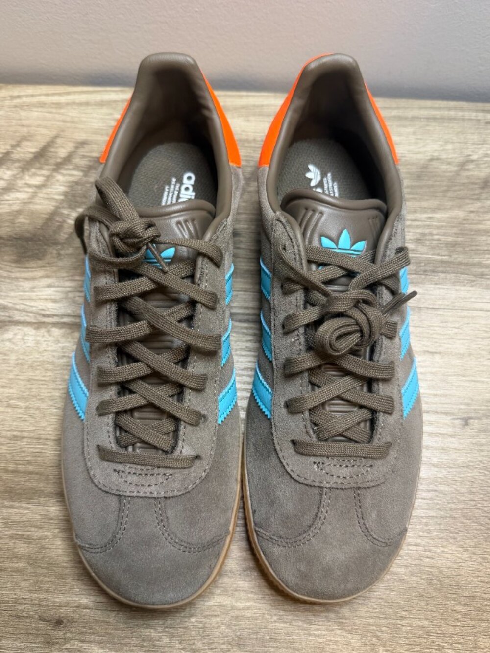 Adidas Gazelle • Brown Suede w/ Teal + Orange • NWT • Men size 6/Women 7.5 - Picture 4 of 9